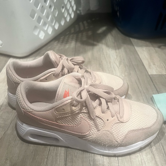 Nike women’s - Picture 5 of 5